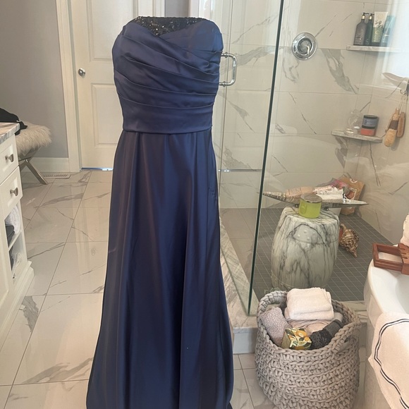 COPY - Ralph Lauren evening, blue bustiers, formal gown, size 6 - Picture 9 of 17